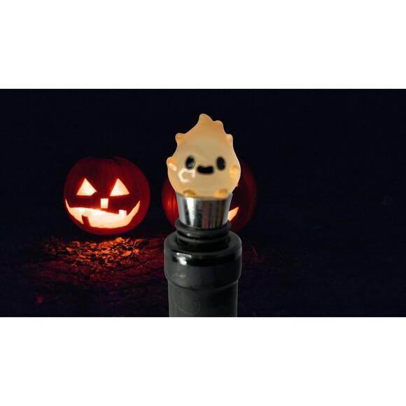 Spooky Yet Adorable Ghost Flame Wine Bottle Stopper for Halloween Decor - Picture 4 of 5